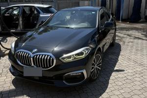 BMW SERIE 1 LUXURY AUT. TETTO