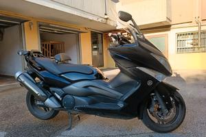 Yamaha T Max - 2011