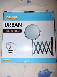 Specchio ingranditore a pantografo 