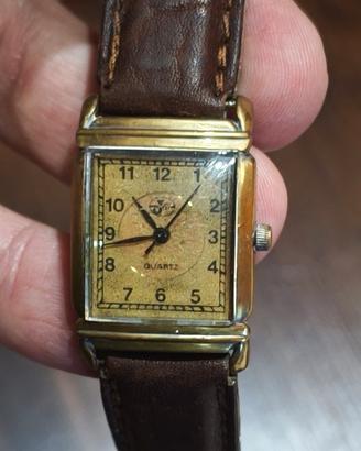 Orologio JW cinghia e batteria appena sostituiti 