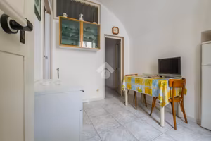 2 LOCALI A MANFREDONIA