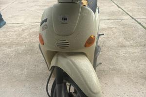 Piaggio Liberty 50 2T pronto all’uso.