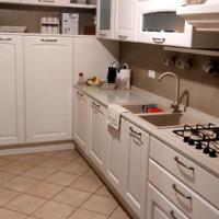 Cucina più parete attrezzata