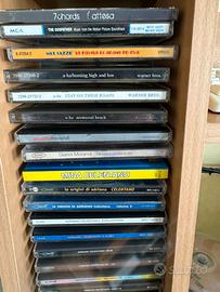 Cd musicali Celentano, Pausini, Festivalbar e altr