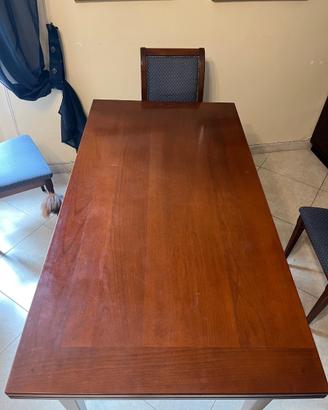 Tavolo allungabile in legno