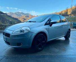 FIAT GRANDE PUNTO 1.3 M-JET DYNAMIC 75cv