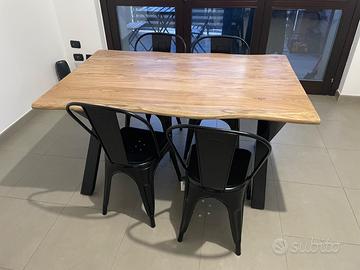 Tavolo Legno Massello Salone