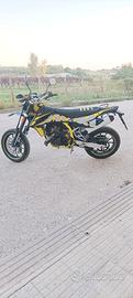 Moto 125 SWM sm