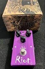 SUHR RIOT DISTORSORE CHITARRA