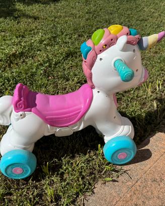 Unicorno con rotelle per bambini