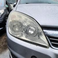 OPEL ASTRA STATION WAGON 2008 - FARO ANTERIORE DES