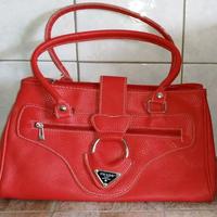 Borsa in pelle saffiano simil Prad