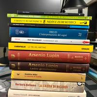 Lotto di libri usati come nuovi
