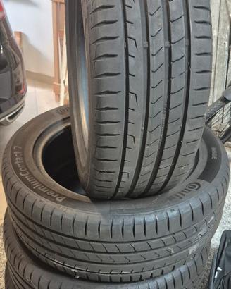 Gomme estive 215 55 R17 94W