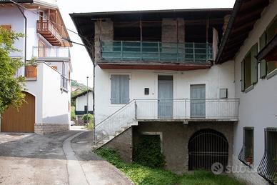 Brentonico- Rustico con giardino