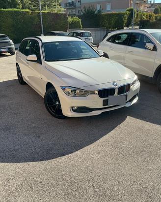 Bmw 318 Touring Sport d 143 cv