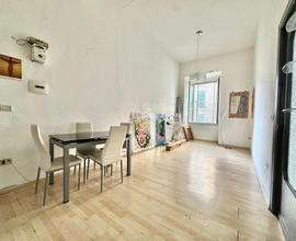 3 LOCALI A NAPOLI