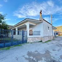 CASA INDIPENDENTE A MONDRAGONE