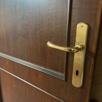 Porta legno massello