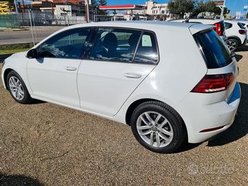 Volkswagen Golf 1.6 TDI 90 CV 5p. Trendline BlueMo