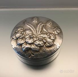Scatola in Argento 800 di Brandimarte - Firenze