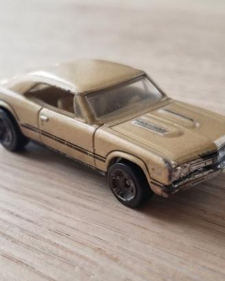 Hot Wheels '67 Chevelle SS 396 Dorata Modellino