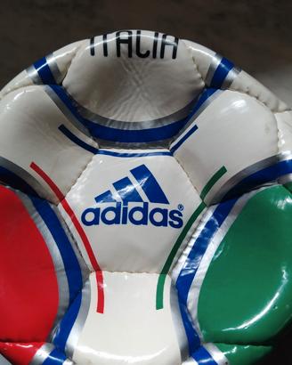 pallone da calcio Adidas Capitano 