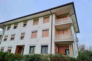 APPARTAMENTO TRICAMERE: spazi ampi e ristruttur...