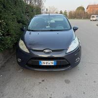 Ford fiesta 1.4 benzina/gpl