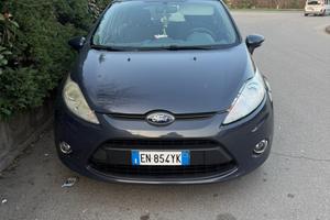 Ford fiesta 1.4 benzina/gpl