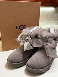 Stivali donna UGG nuovi. 39. Grigio