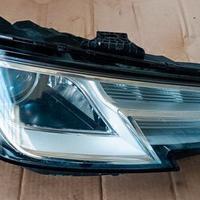 Faro anteriore destro Audi A4