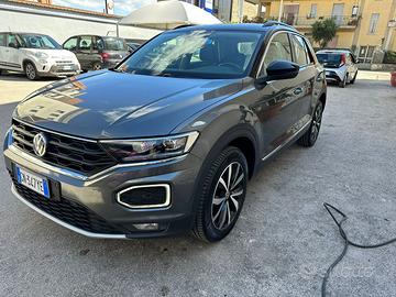 nuovissima Volswagen t roc  unico proprietario