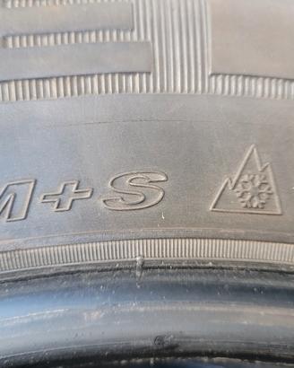 Gomme invernali 215/65R16