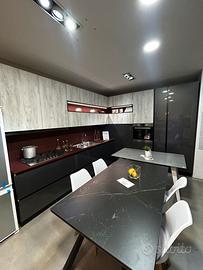 Cucina Angolare 365+280cm Mobilturi