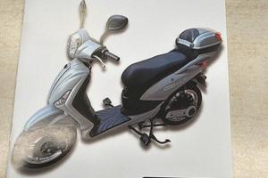 Scooter a pedalata assistita