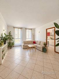 Appartamento di 119 m² con 4 locali e box auto a M