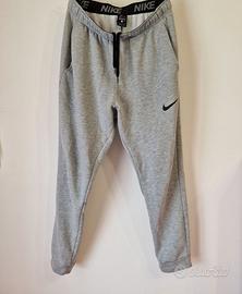 Pantaloni Tuta Nike Dri-FIT Grigio Chiaro – Taglia
