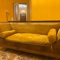 Divano Antiquariato