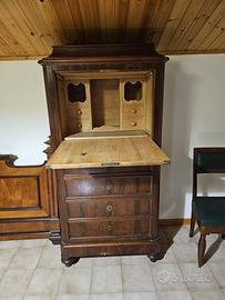Secretaire antico in noce