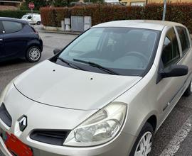 Renault Clio neopatentati