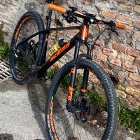 Ktm myroon exonic