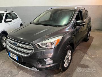 Ford Kuga 2.0 TDCI 150 CV S&S 4WD Powershift Titan