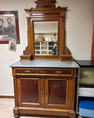 Toeletta vintage grande da restaurare con specchio