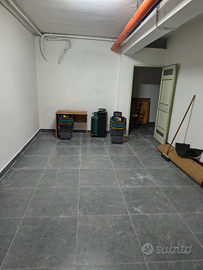 Gallipoli,box garage in via Fiume