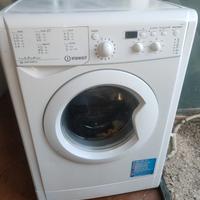 Lavatrice Indesit 7 kg classe A+ BASSI CONSUMI