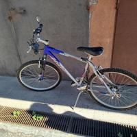 Mountain bike atala 26