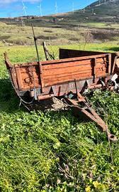 Rimorchio carrello agricolo