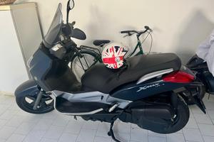 Yamaha xmax 125