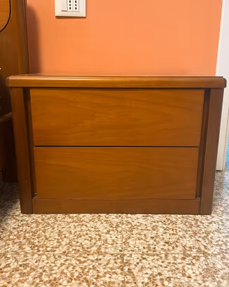 Coppia comodini legno massello